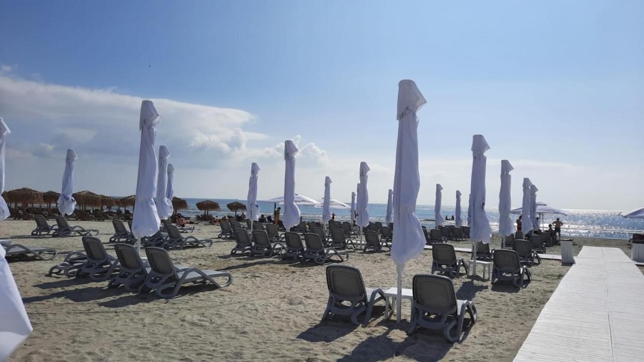 شقة Holiday Rezidence Kazeboo Beach Năvodari المظهر الخارجي الصورة